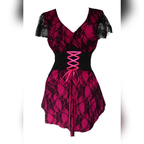 Dare to Wear Tops - Dare to Wear 5X Fuchsia Sweetheart Lace Overlay Top